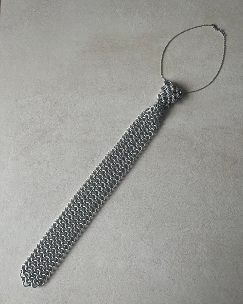 Metal tie
